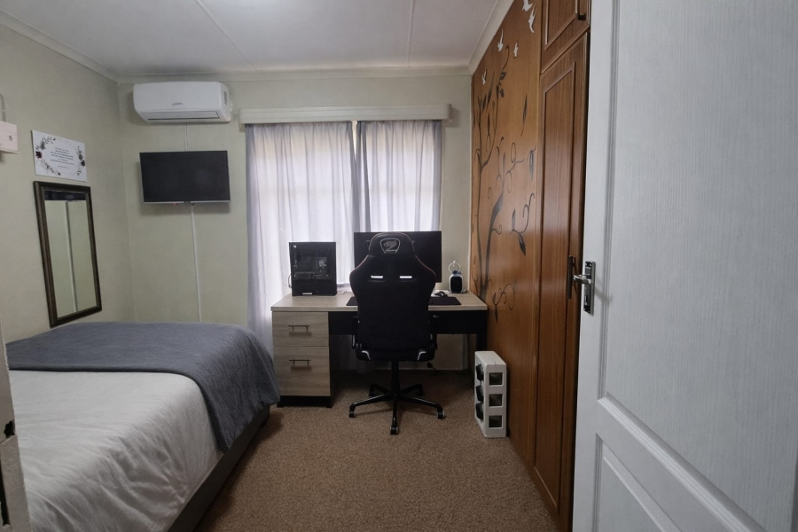 3 Bedroom Property for Sale in Meiringspark Ext 4 North West